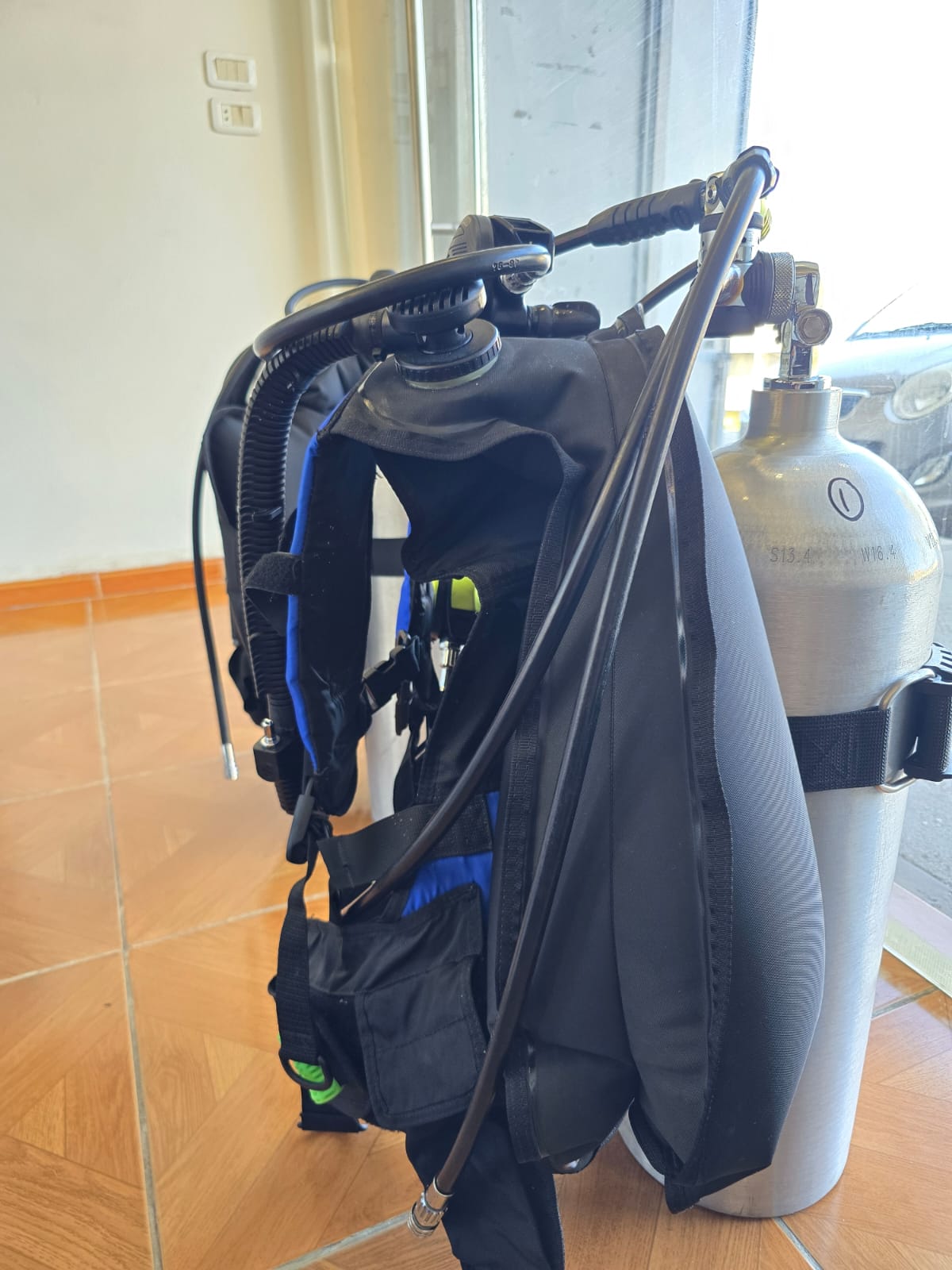 Full Diving Kit – Scubapro MK20 Regulator + Seaquest Hybrid BCD + 15L Tank